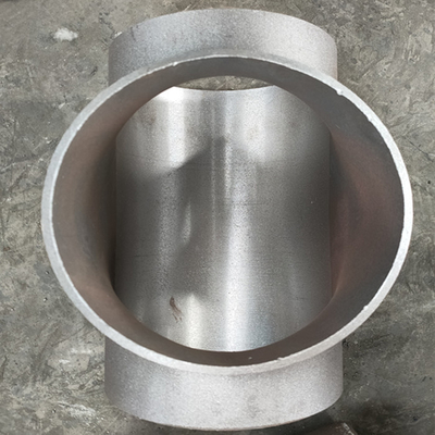 Black Pipe Reducing Tee Seamless Buttweld Fitting Sch40 Sch180 Q235